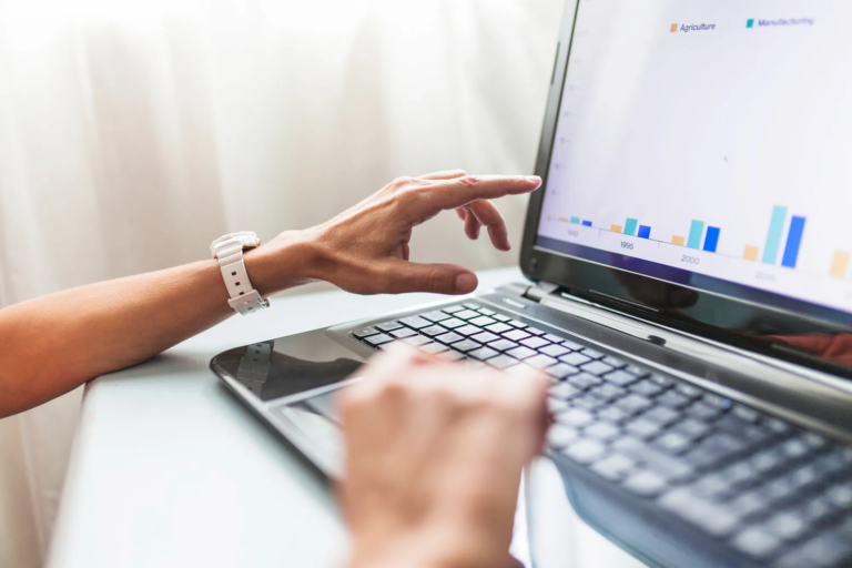 seo üzerine çalışan uzman arama motoru optimizasyonu