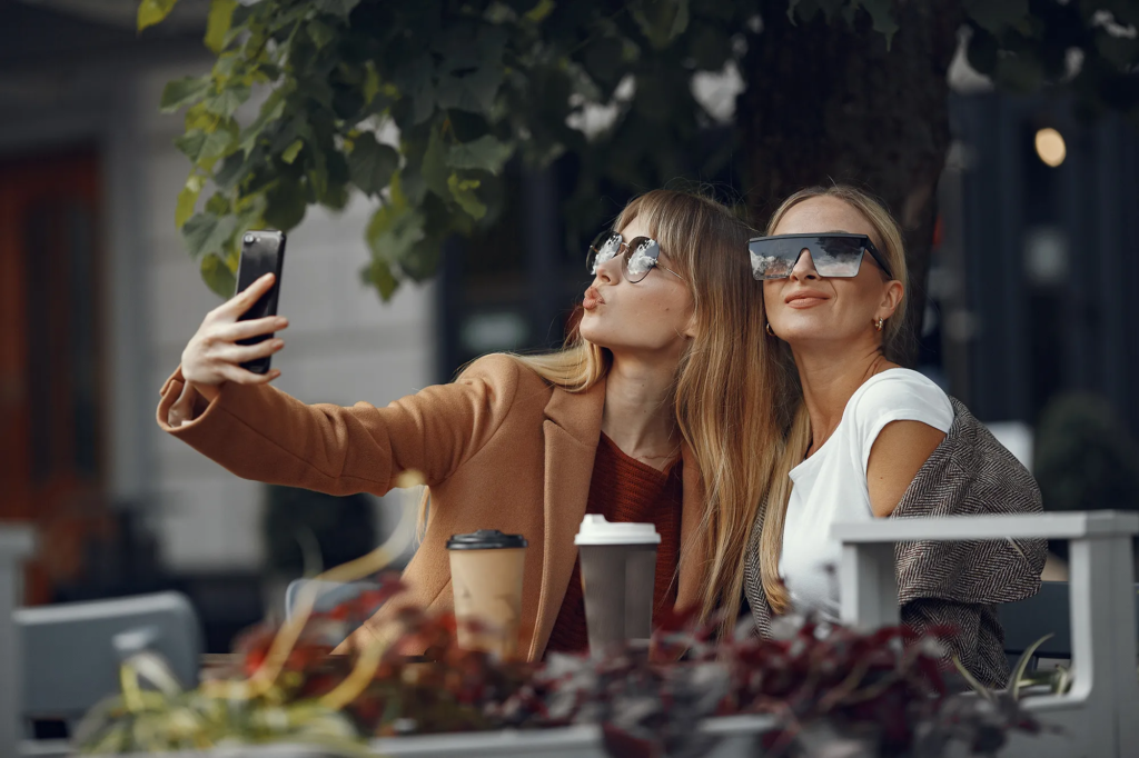 sosyal medya influencer trendleri sosyal medya içerik görseli