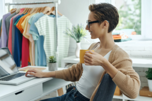 e ticaret yapan profesyonel