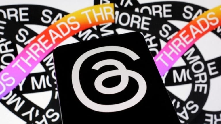 Threads logo, ISTcode digital agency work.