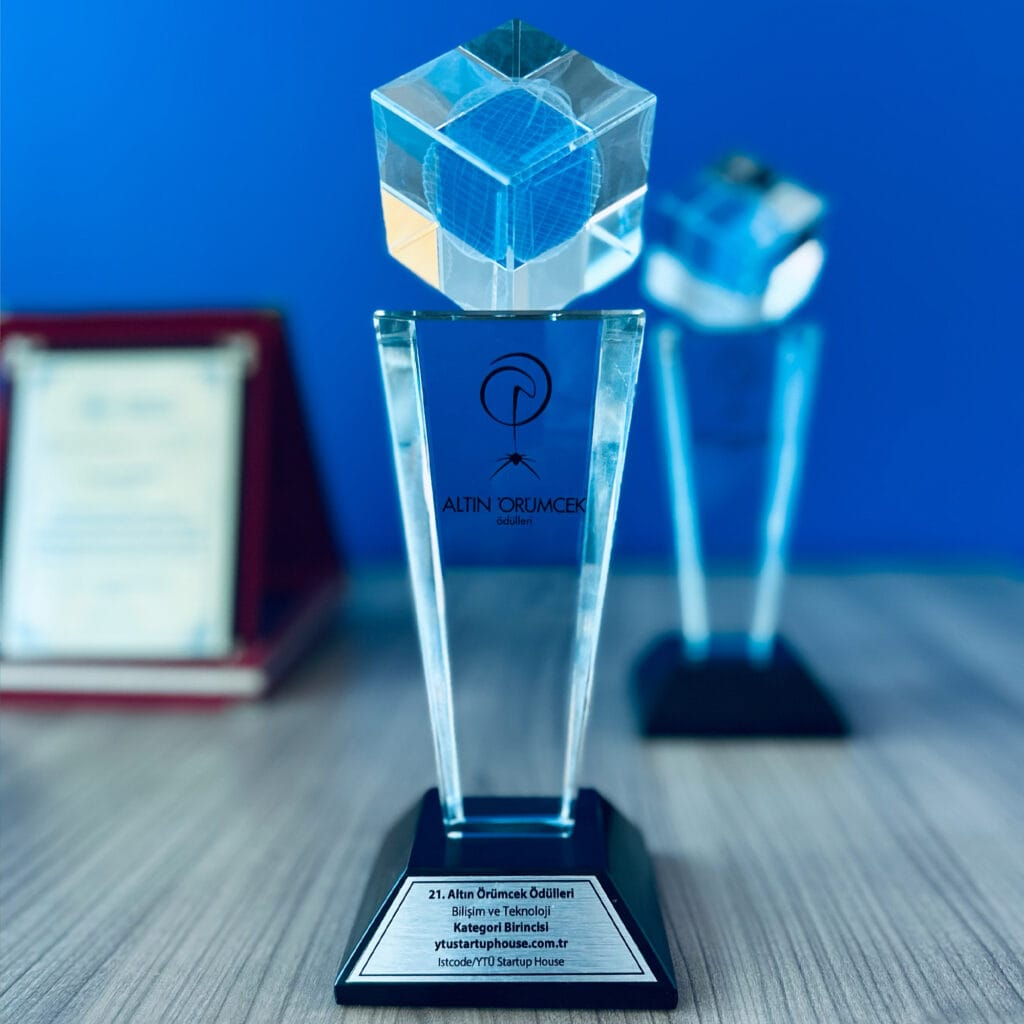 Web Sitesi Ödülleri Altın Örümcek Kazananı